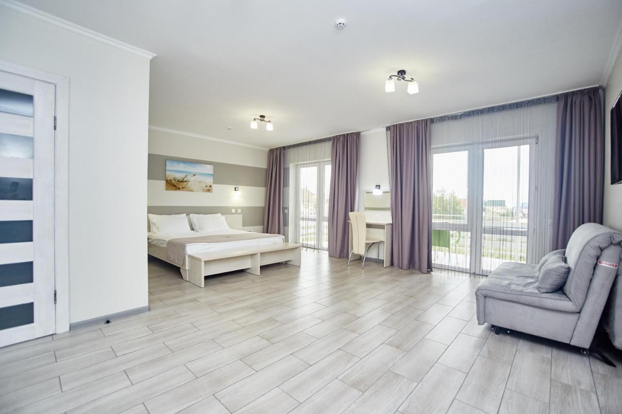 زاتوكا Family Hotel Happy Inn المظهر الخارجي الصورة