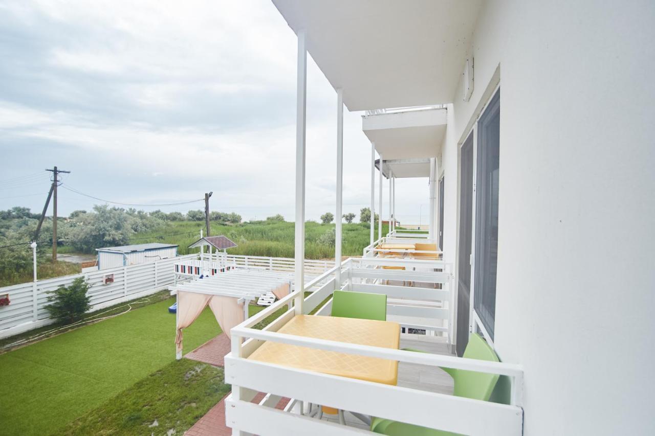 زاتوكا Family Hotel Happy Inn المظهر الخارجي الصورة
