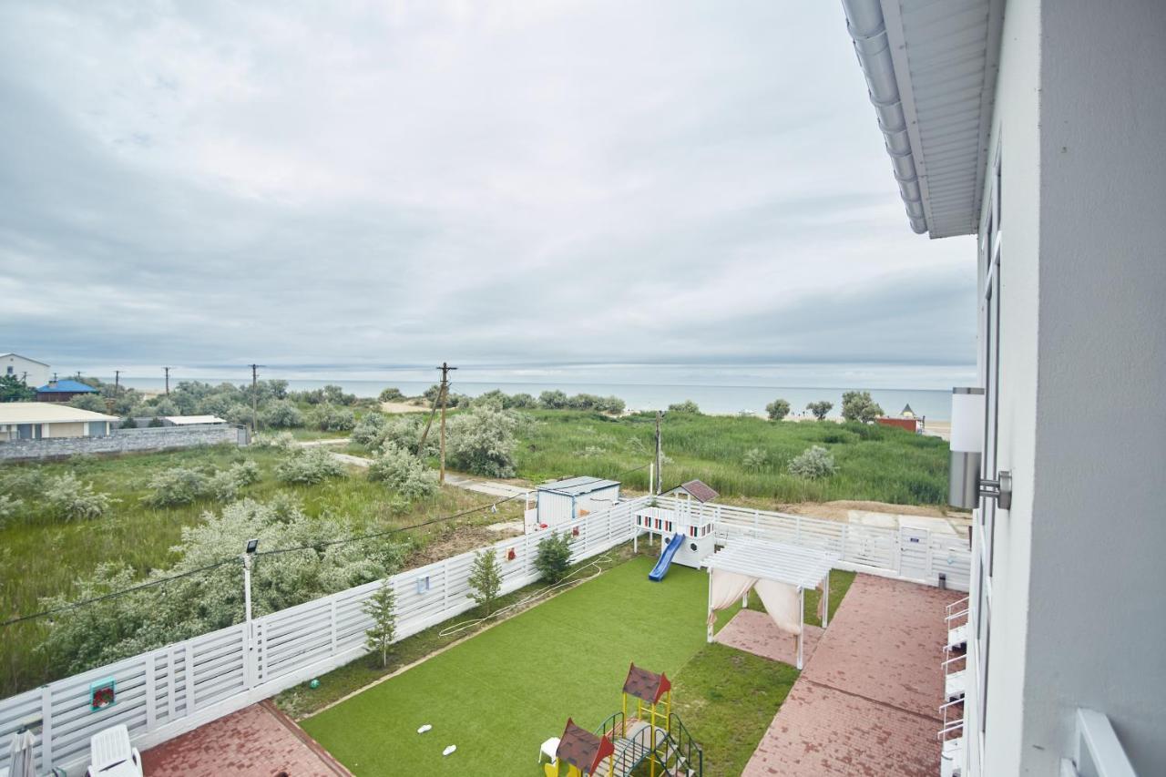 زاتوكا Family Hotel Happy Inn المظهر الخارجي الصورة